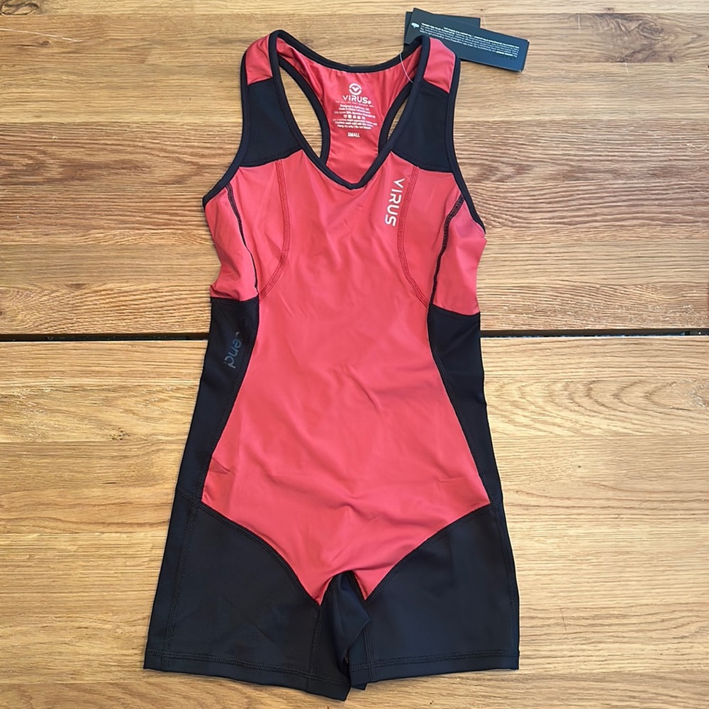 NWT Women’s Virus Singlet
